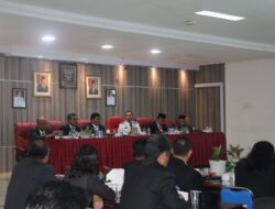 Bupati Taput Tekankan Inovasi dan Dampak Nyata dalam Coffee Morning Bersama OPD dan Camat
